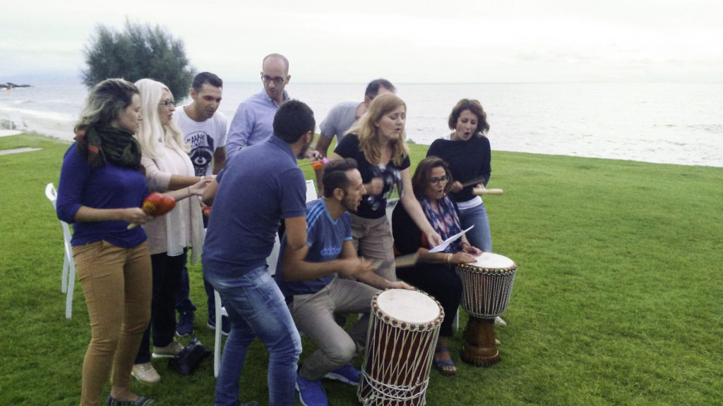 team building reggio calabria musica ritmo tamburi percussioni