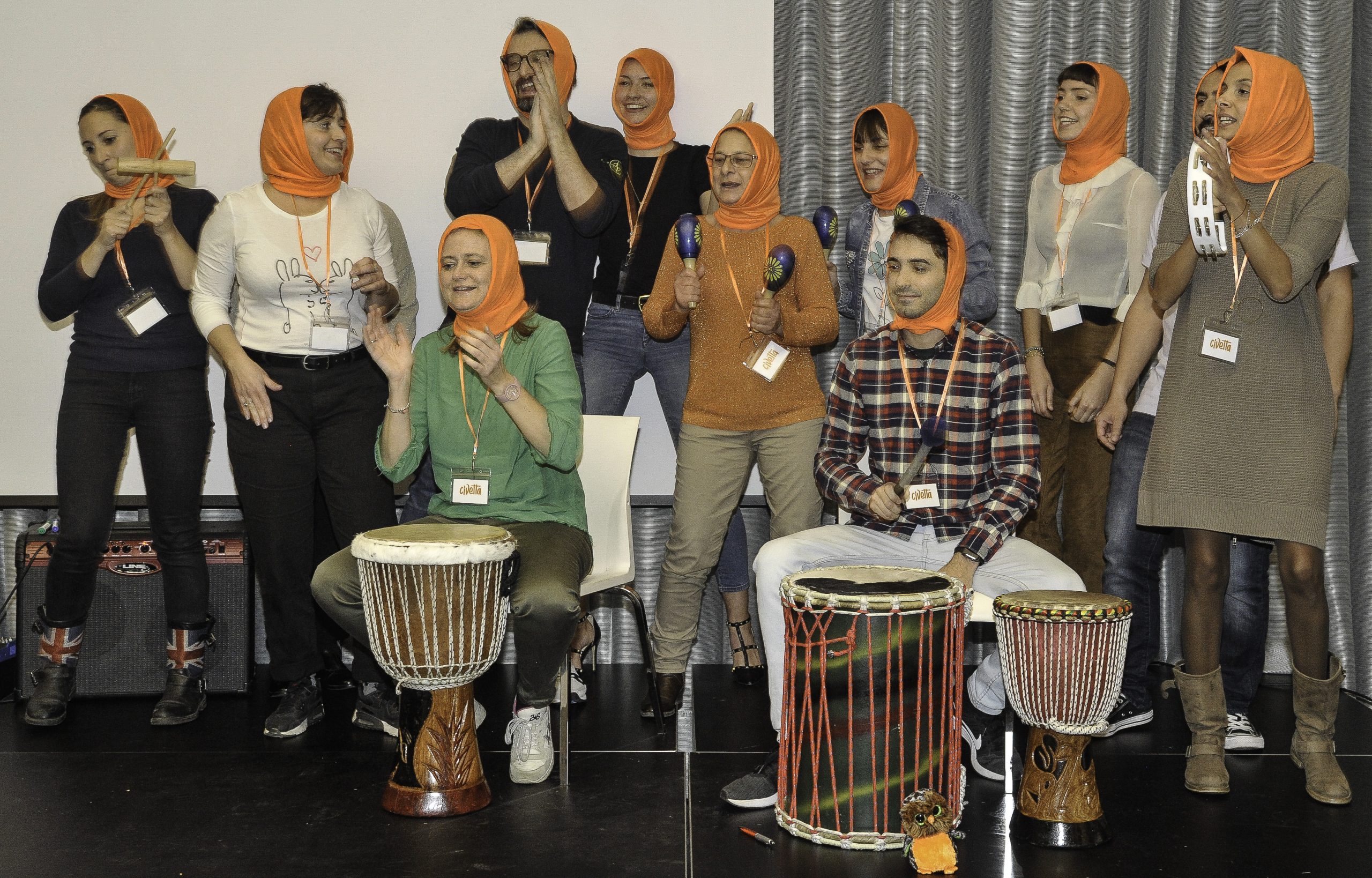 team building lago di garda drum circle jingle d'autore canto teambuilding incentive garda desenzano bardolino peschiera sirmione lazise