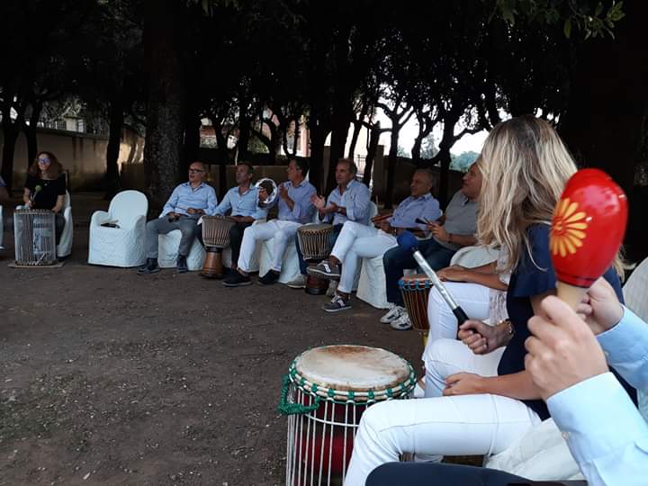 team building estate onebeat musica drum circle